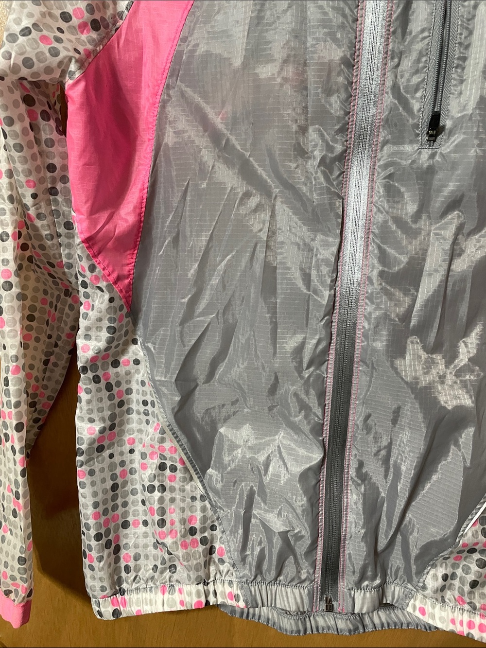 Under Armour Girls Pink & Gray Hooded Windbreaker Jacket - Picture 4 of 8